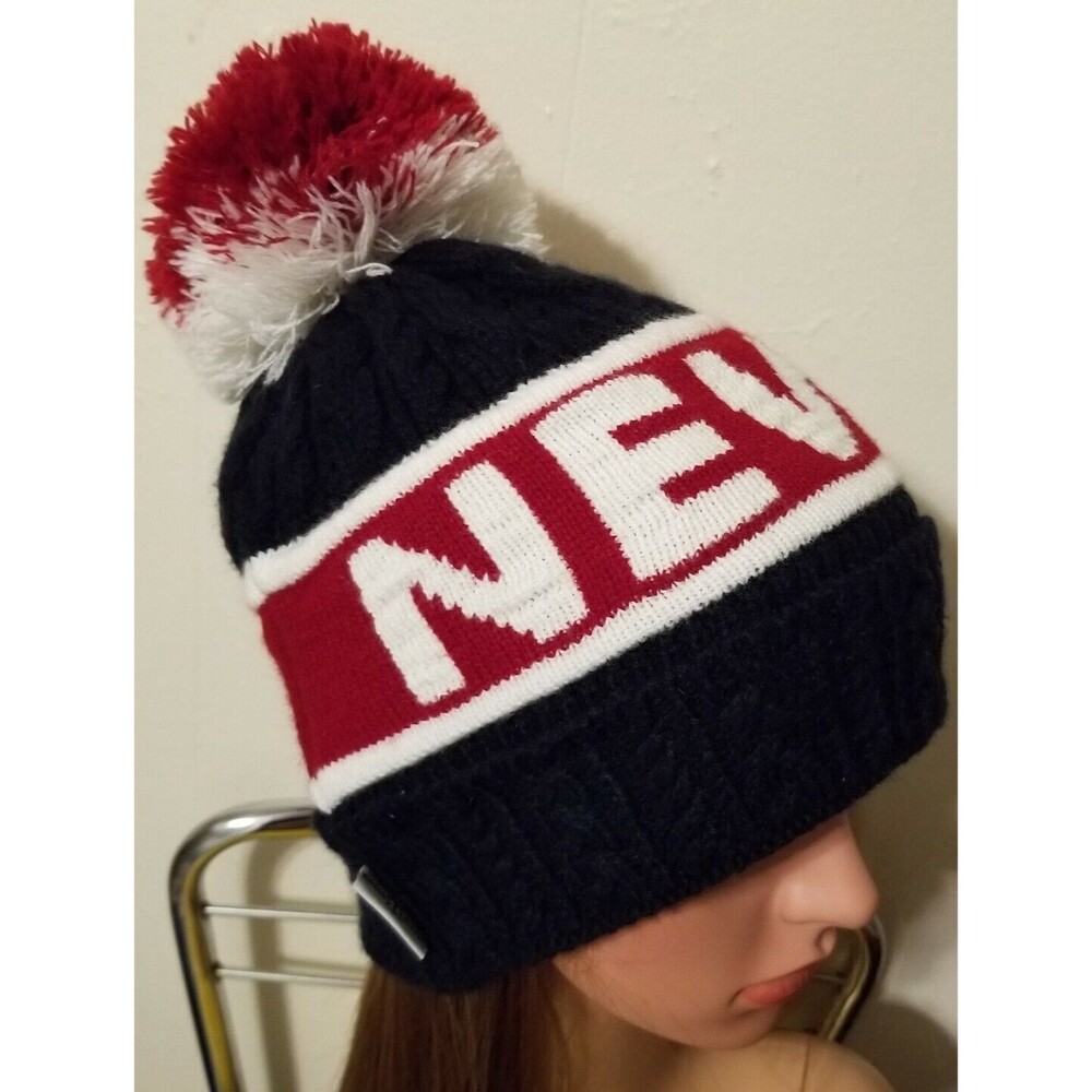 Robin Ruth New York Beanie With Pom Unisex
